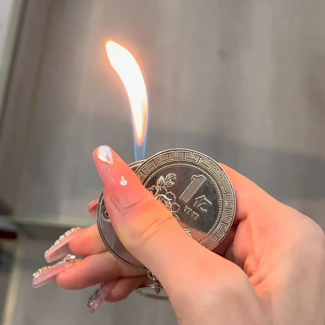 【创意礼物】新奇特创意个性打火机硬币明火创意点烟器便携精美户外