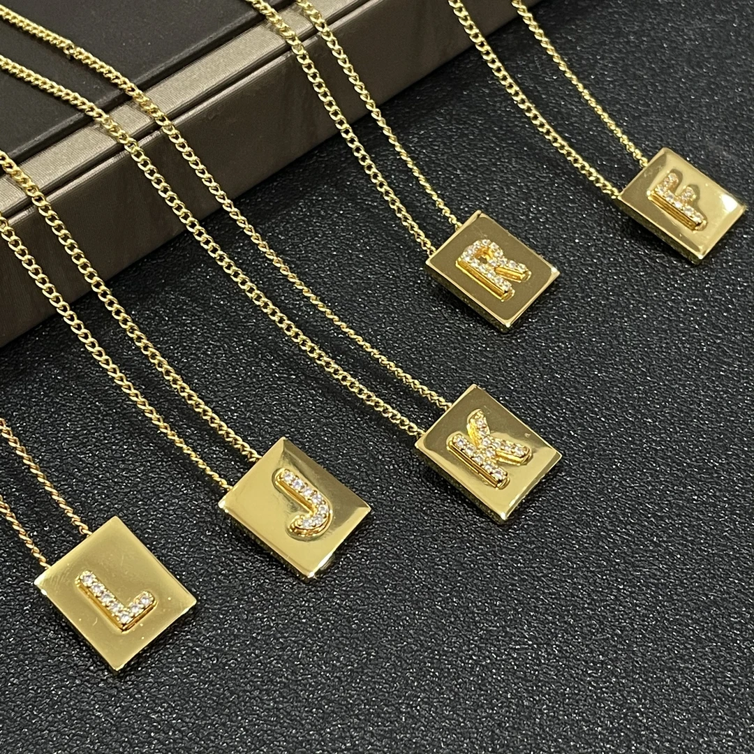 铜合金项链 英文字母锆石项链时尚通勤简约百搭小众轻奢女锁骨链