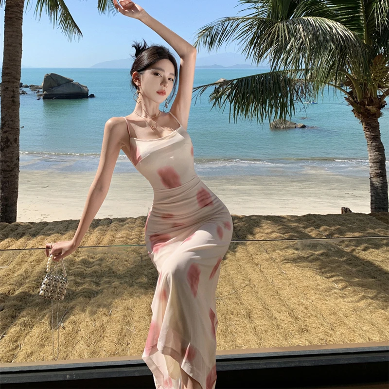 法式高级感印花弹力网纱吊带连衣裙女纯欲风气质显瘦露背包臀裙子