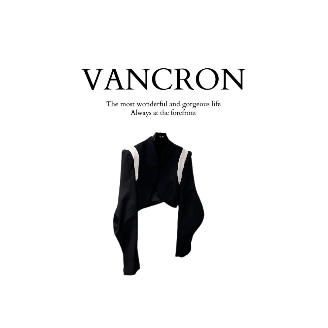 Van Cron/梵克龙春季服饰外套短款上衣气质轻奢短款百搭时尚外套