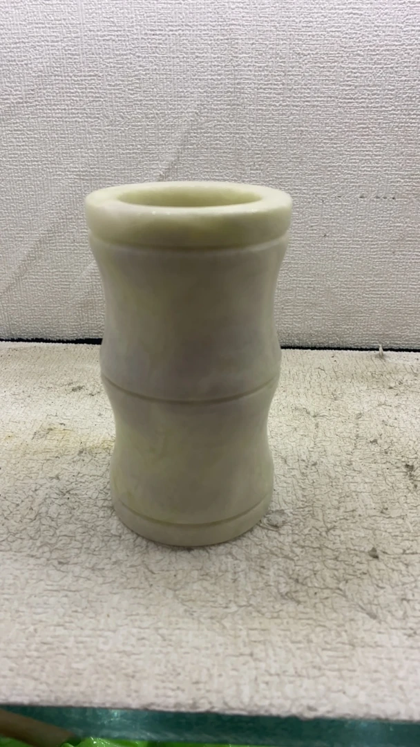 天然岫岩玉摆件岫玉摆件笔筒蛇纹石玉方解石