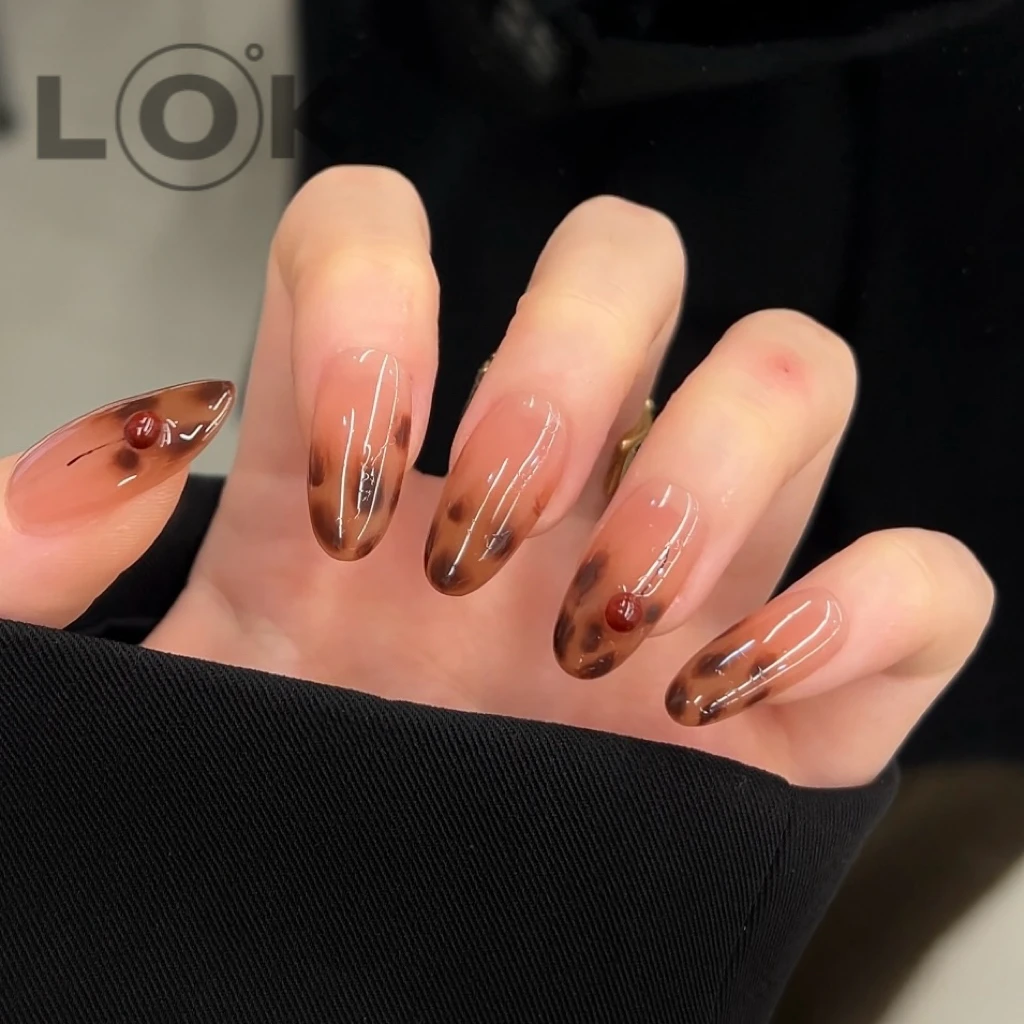 洛克奈儿『玳瑁豹纹』棕色晕染手绘 纯手工穿戴甲秋冬流行显白气质