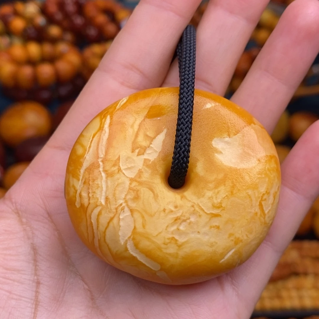 蜜蜡裸石未镶嵌蜜蜡