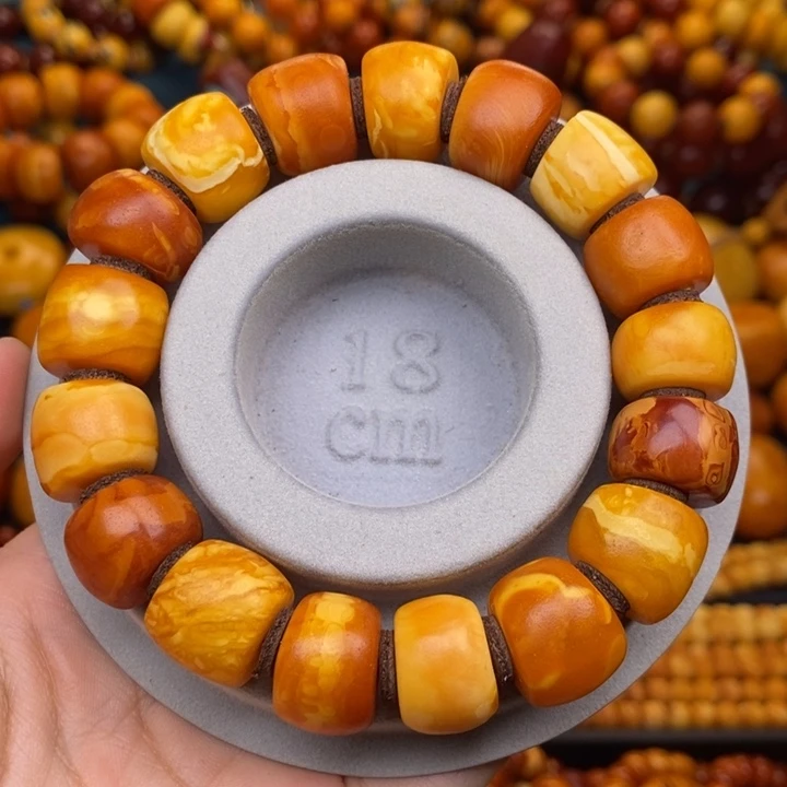 蜜蜡裸石未镶嵌蜜蜡