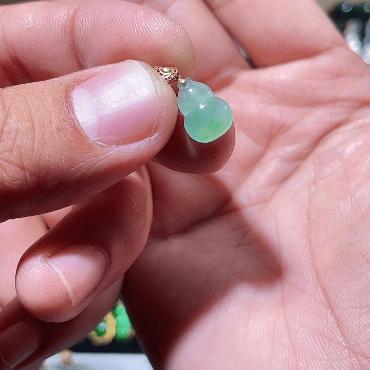 翡翠吊坠(不含链)18K金镶嵌吊坠