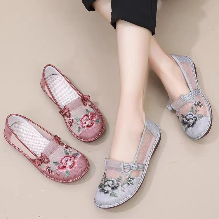 意迪森绣花一脚蹬久穿不累脚透气女鞋软底中老年妈妈老北京布鞋女