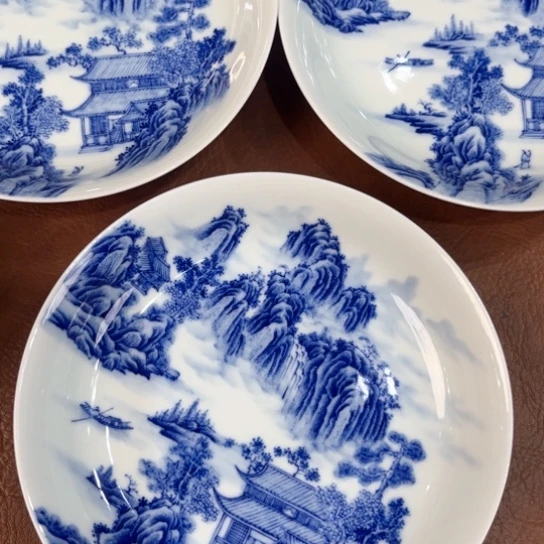 烟*……………………………………小礼品