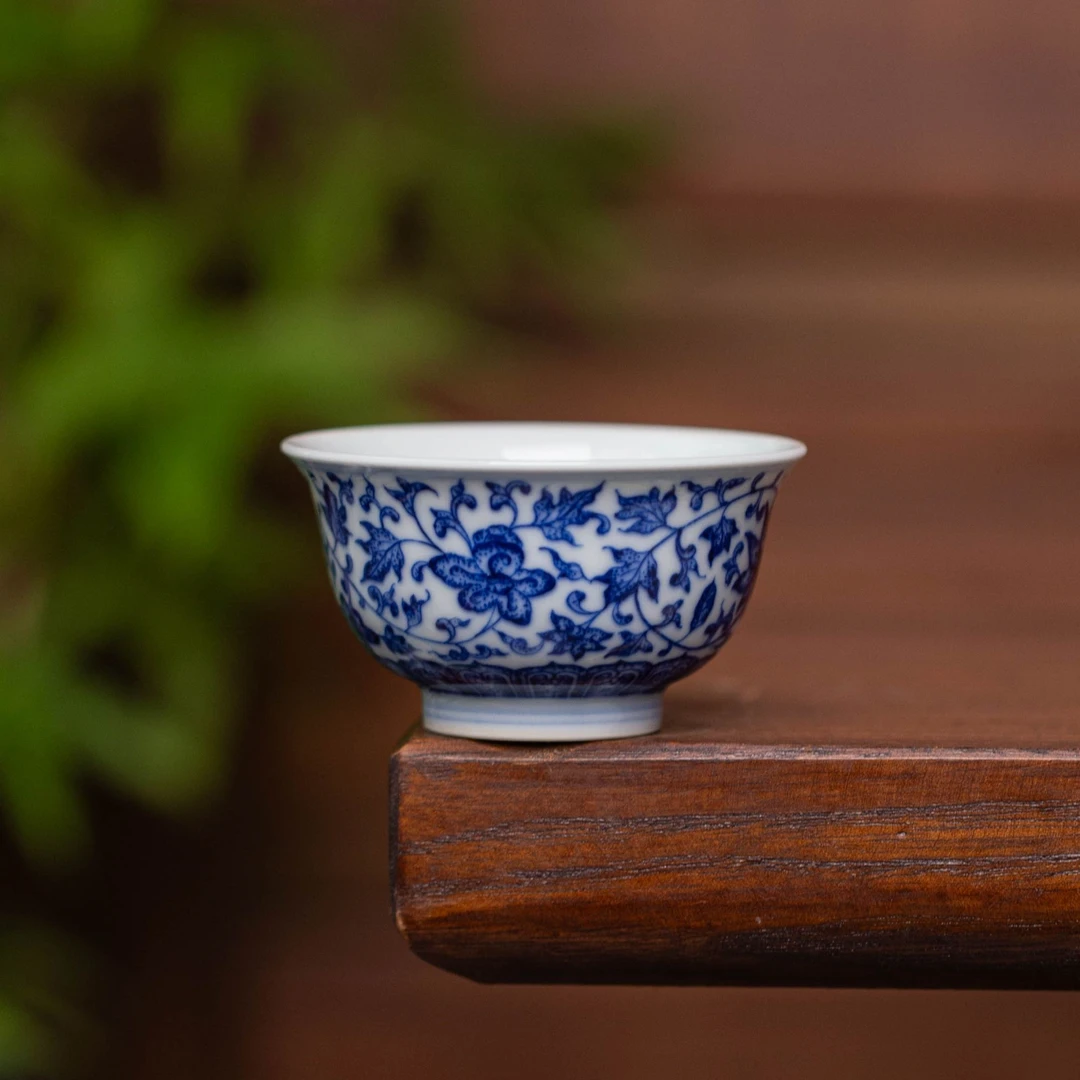 青花点工缠枝莲撇口杯  景德镇高端陶瓷手工手绘专用茶器工具