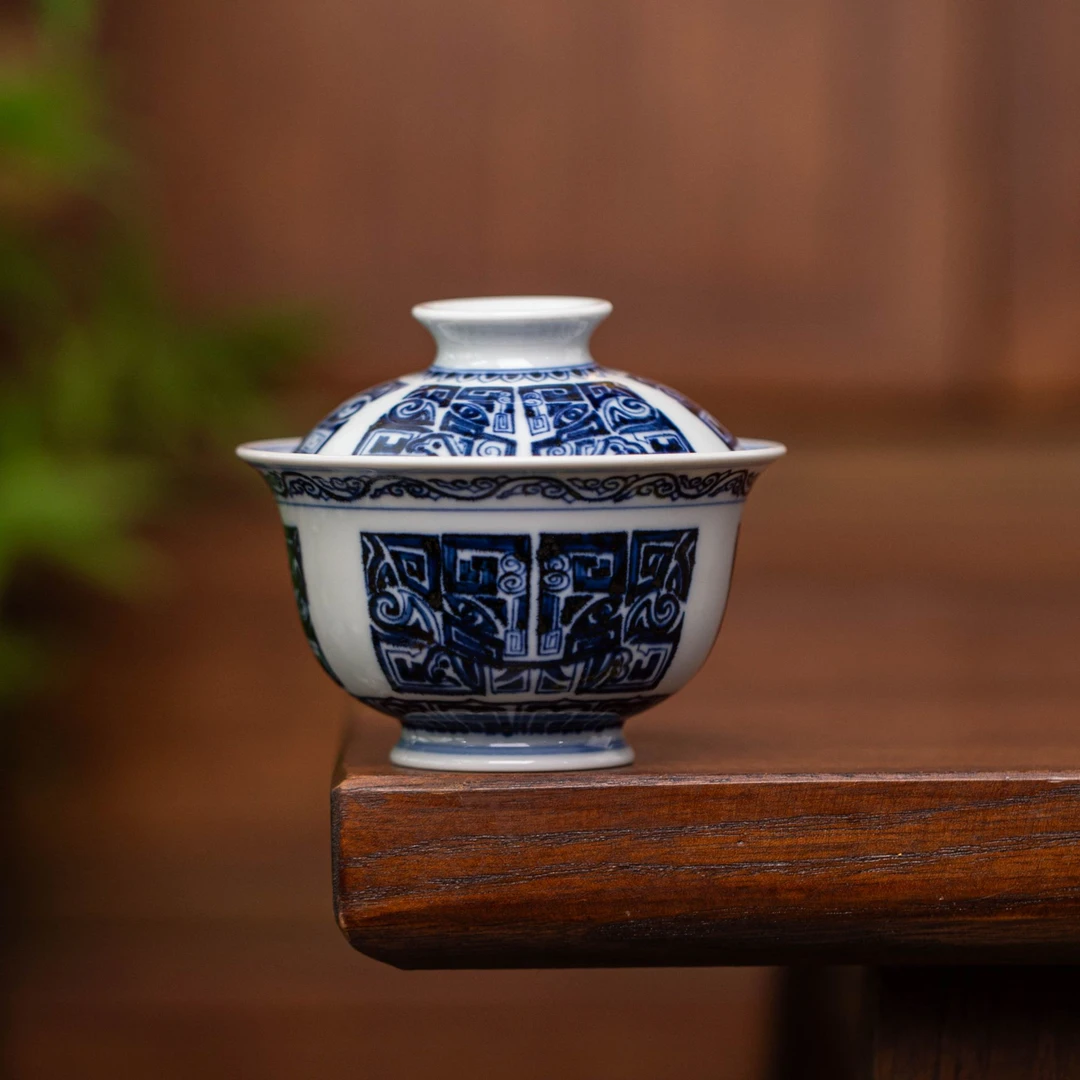 青花饕餮纹两才盖碗   景德镇高端陶瓷手工手绘专用泡茶工具