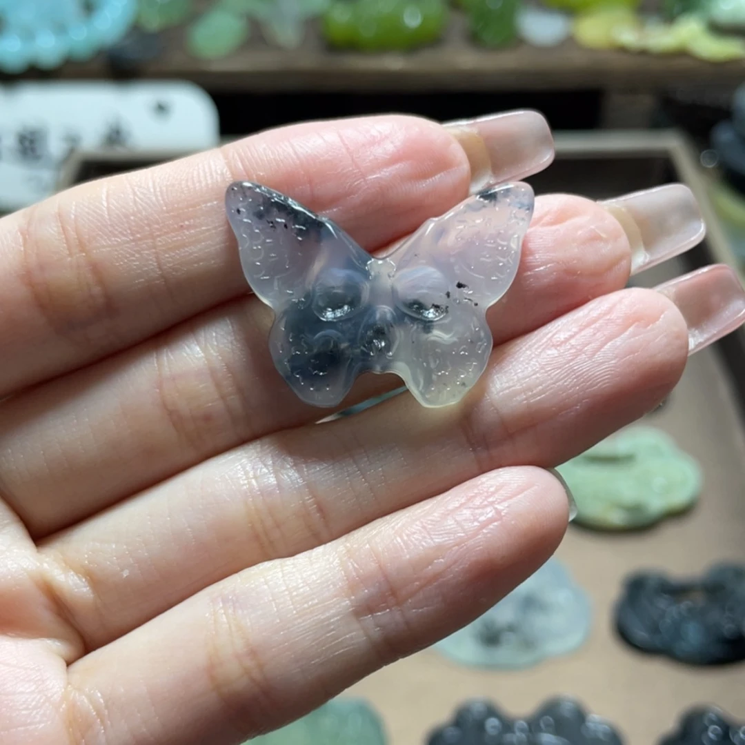 【闪购商品】蛇纹石玉颈饰未镶嵌