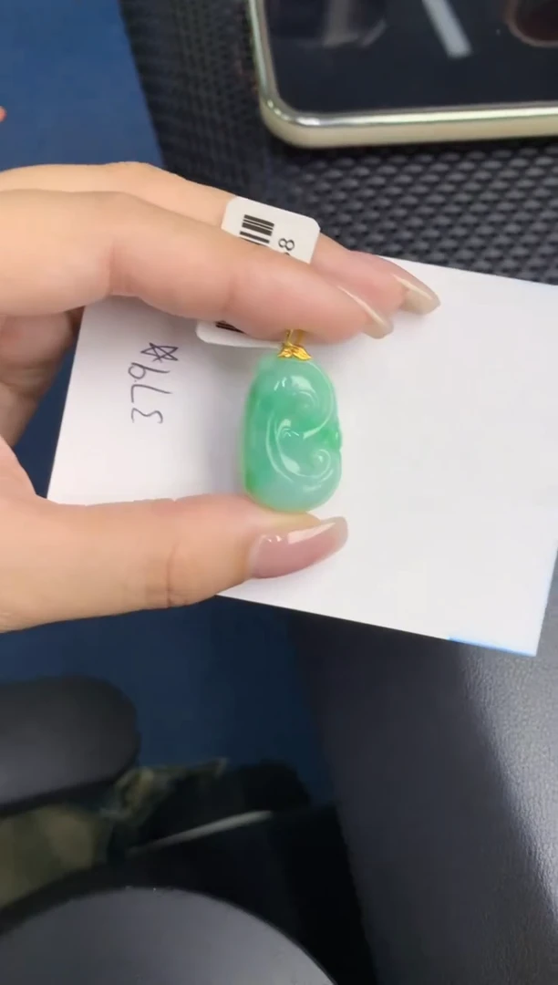 【闪购商品】翡翠颈饰18K金镶嵌000000000