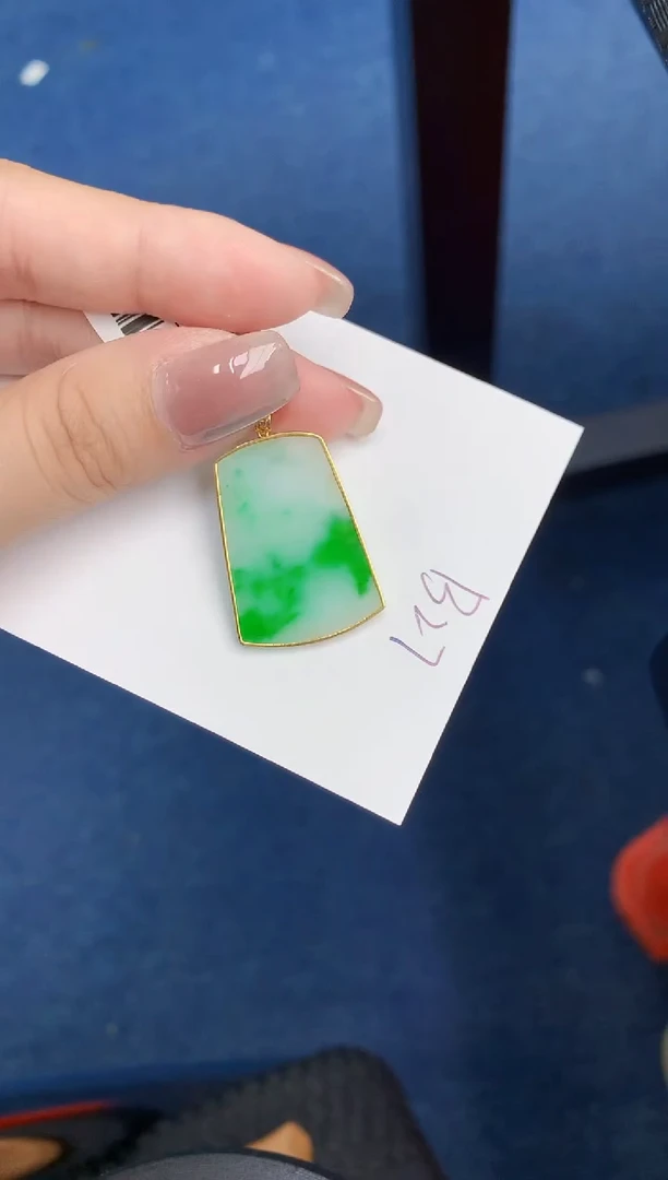 【闪购商品】翡翠颈饰18K金镶嵌000000000