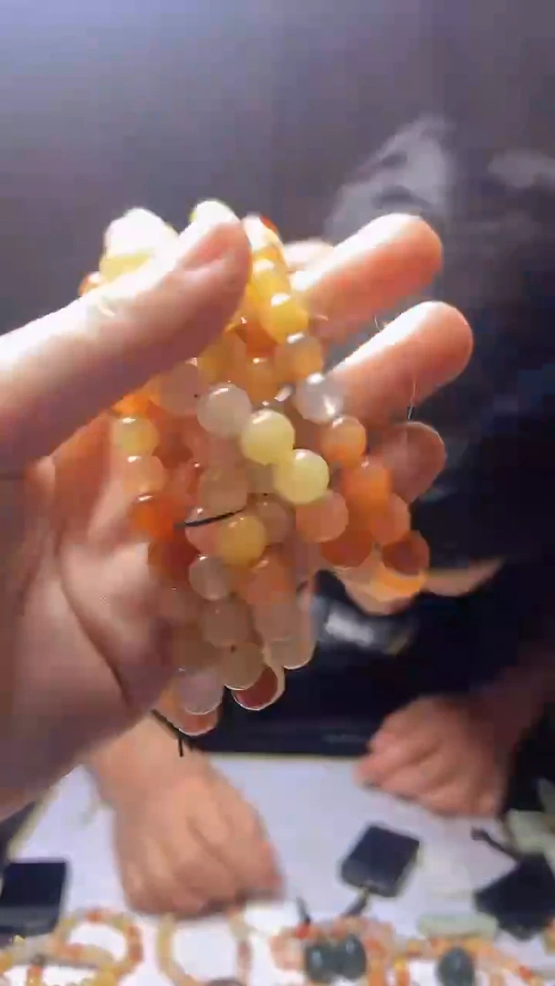 【闪购商品】石英质玉手链未镶嵌多样性发货拍一发一