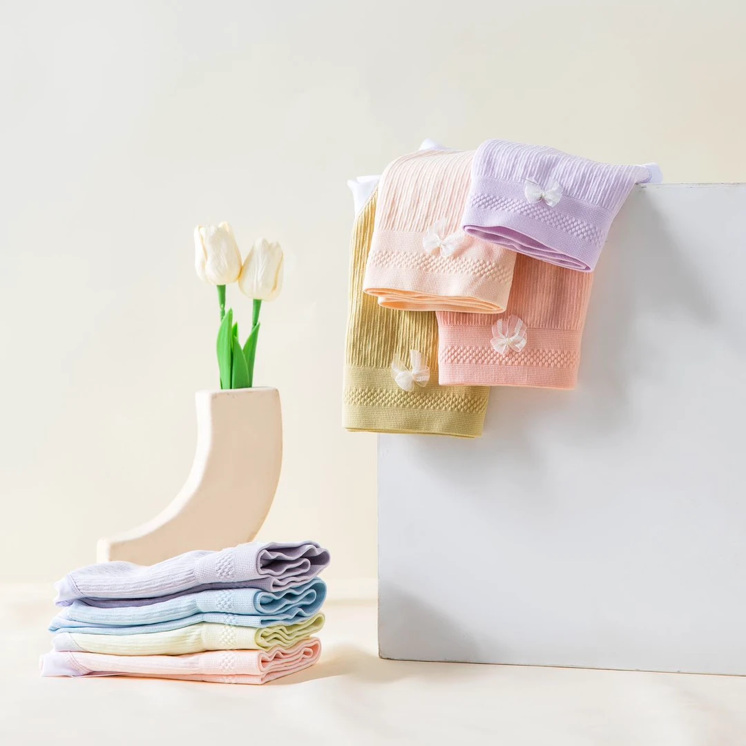 柒迹恋柒迹恋6628云朵透气纯色极简风女三角内裤女士舒适中腰宝宝