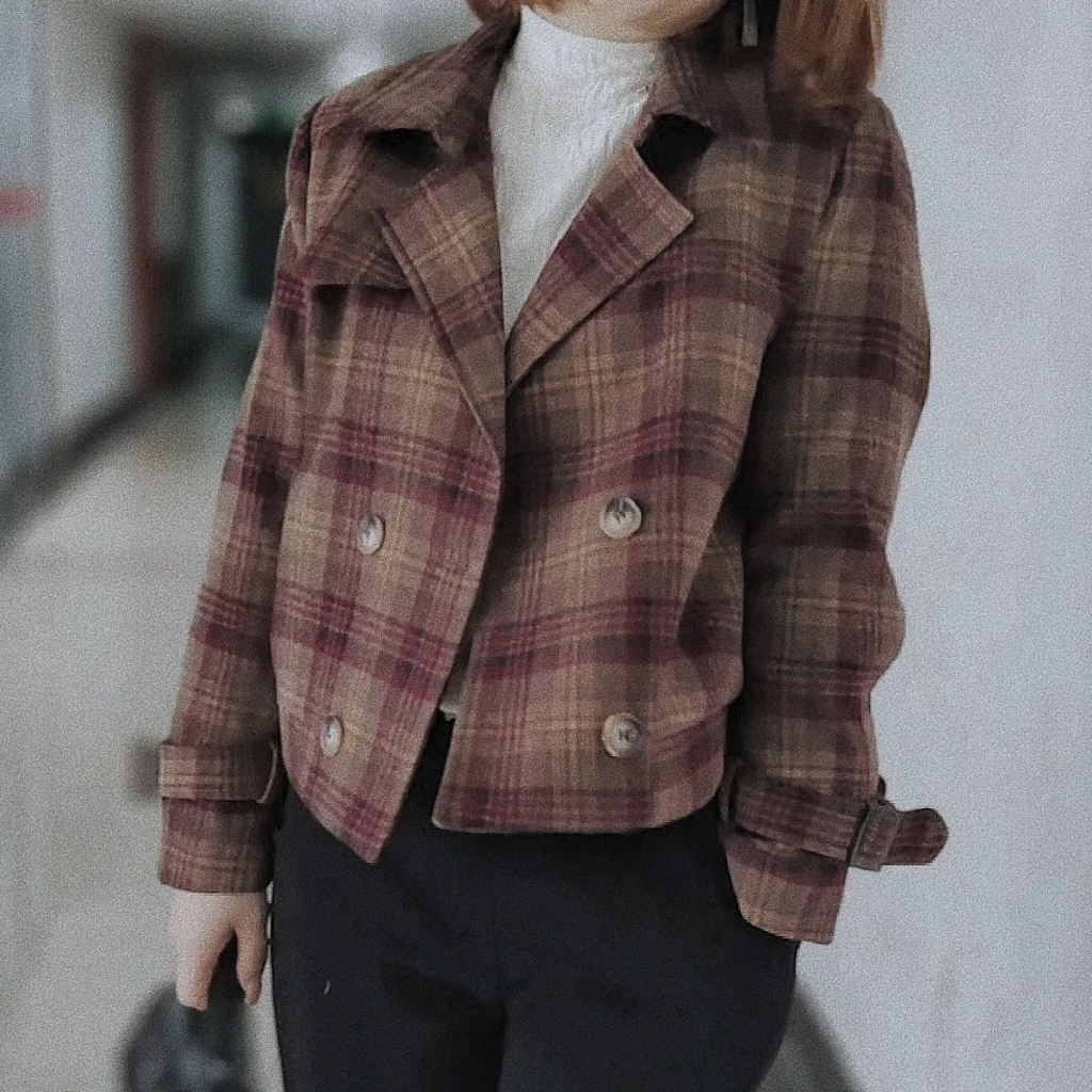 格子洋气翻领短款棉里外套时尚百搭气质女士显瘦遮肉大气保暖档次