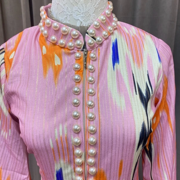 粉色缎面重工马甲时尚休闲女士长款中式舞台民族风