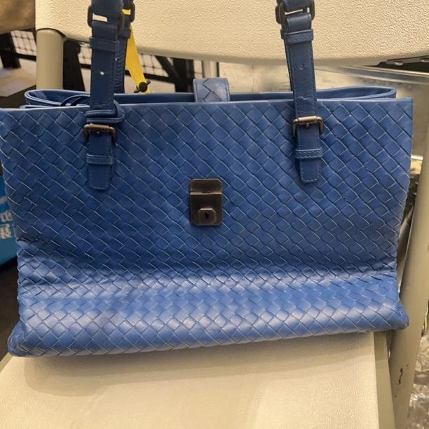 95新 BOTTEGA VENETA/葆蝶家 葆蝶家 百搭款蓝色单肩包-