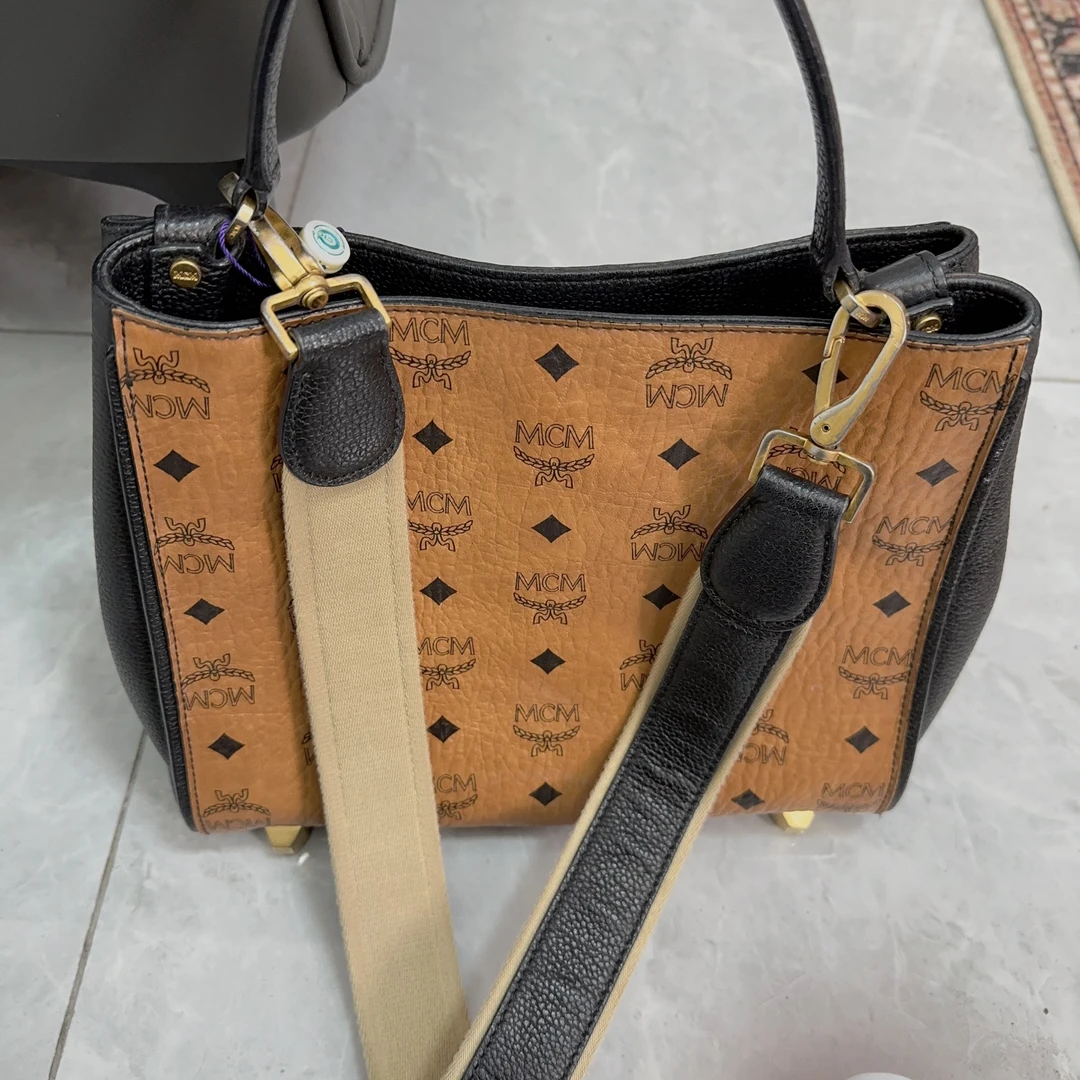 95新 MCM MCM 时尚干邑色手提单肩包