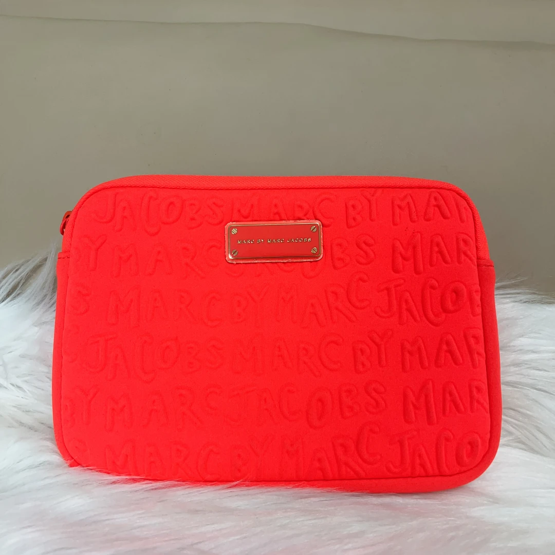 90新 Marc Jacobs/莫杰 莫杰布面红色小号百搭款手拿包