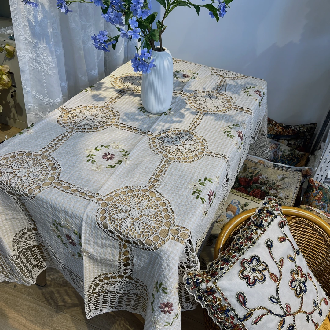 MX011-14棉质（130*180cm）酱紫色花苞绿叶丝带绣桌布