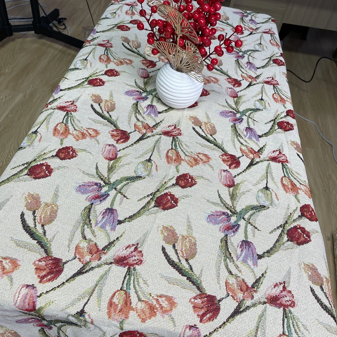 DY239-6棉麻（130*180cm长方）米花色郁金香花桌布