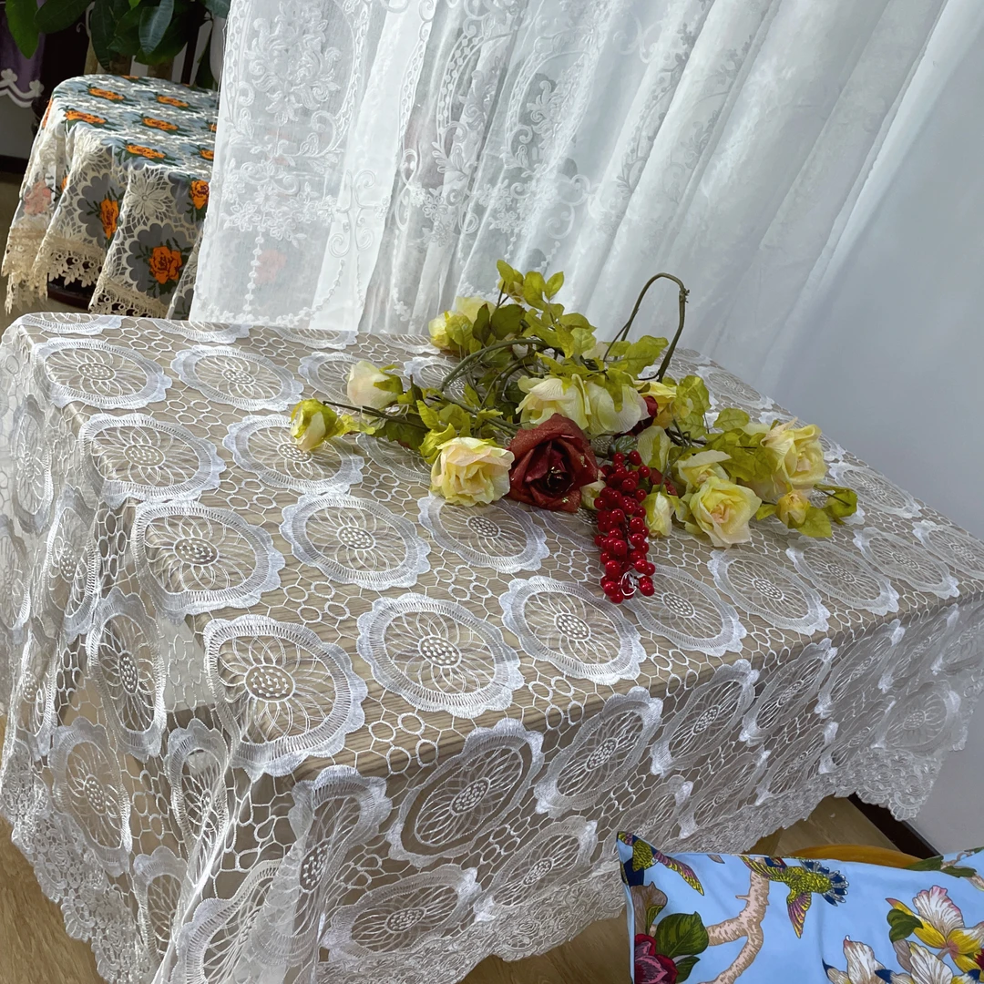 DY005-57玻璃纱（130*180cm）白色莲藕玫瑰花边桌布