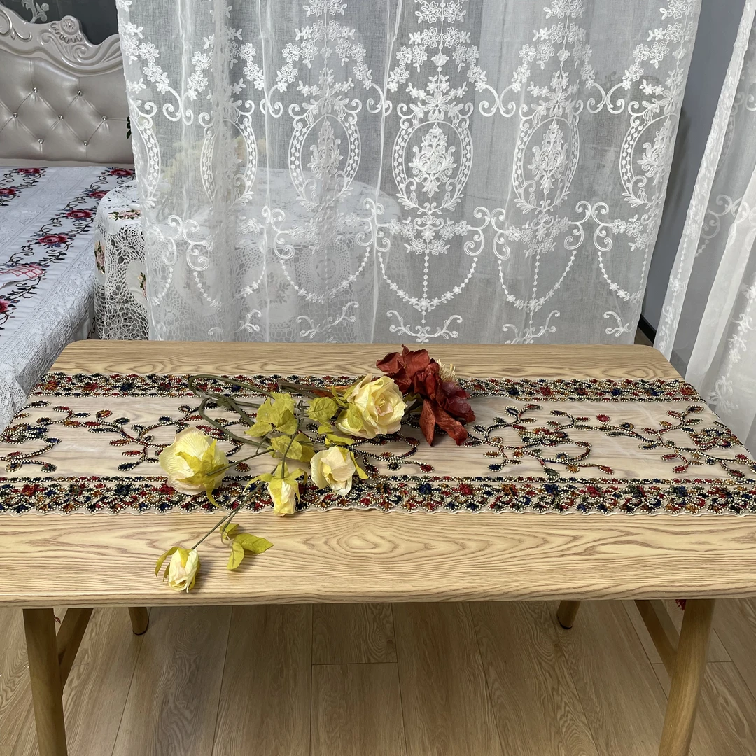 DY133-7金丝绒(40*220cm长方）彩色梅花绳绣长桌旗