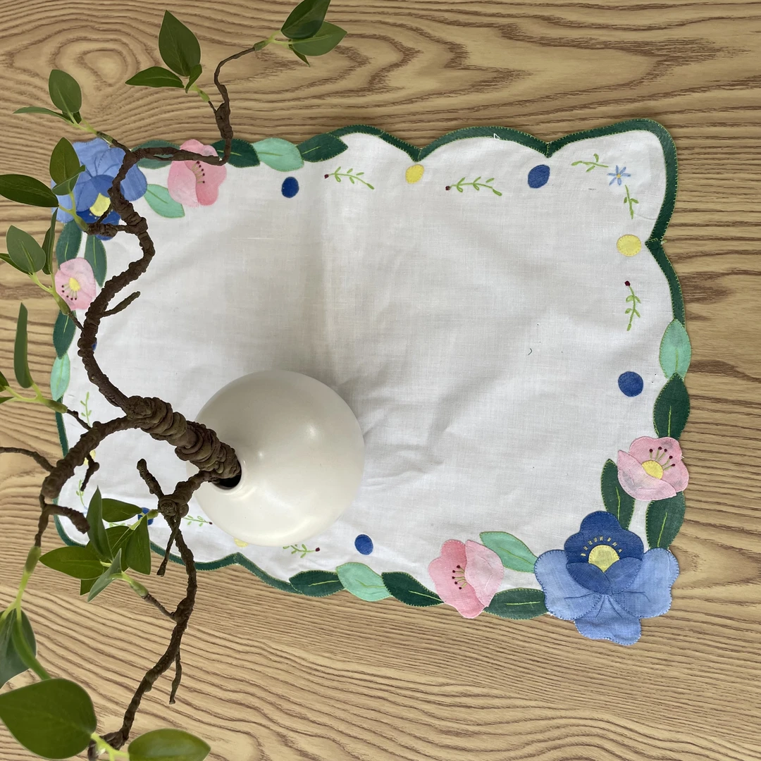 DY063棉质(32*45cm长方/微瑕）白色手工贴布绣桌旗