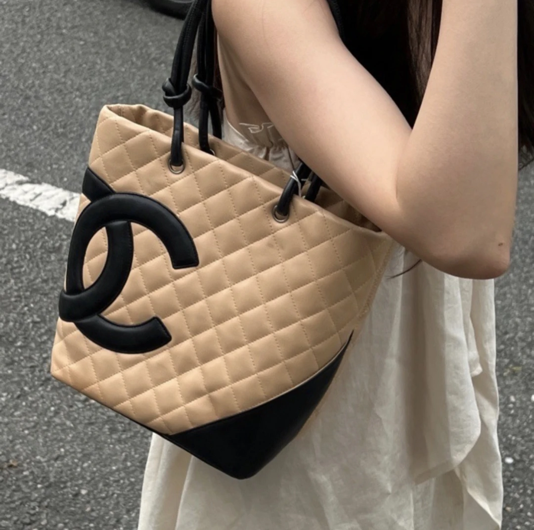 95新 Chanel/香奈儿 8365 奶茶色康鹏菜篮子小号04-05