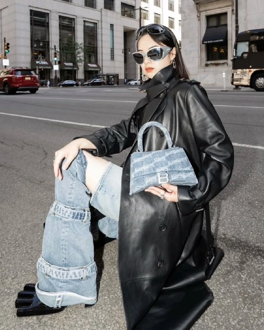 95新 Balenciaga/巴黎世家 3979 牛仔沙漏手提斜挎包s