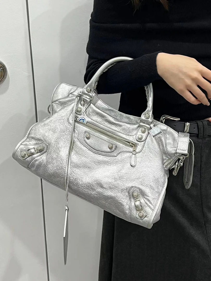 95新 Balenciaga/巴黎世家 9981 银色机车单肩包中号
