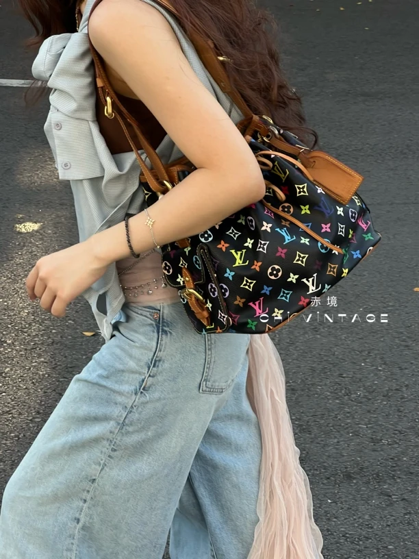 95新 LouisVuitton/路易威登 4740 LV黑三彩水桶单肩包10