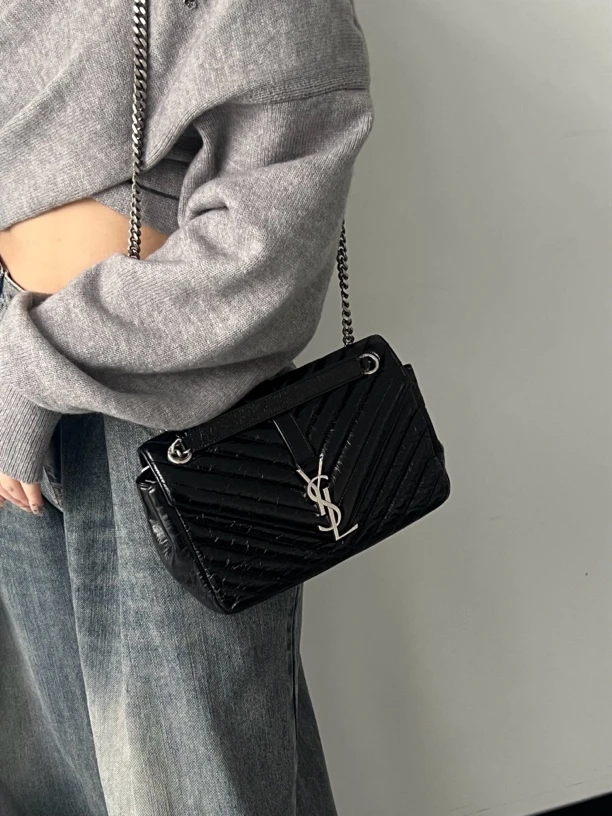 95新 YSL/圣罗兰 0020 黑银油蜡皮邮差斜挎包