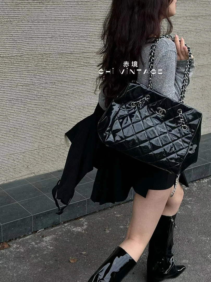 95新 Chanel/香奈儿 7612 黑色漆皮托特双肩包09-10