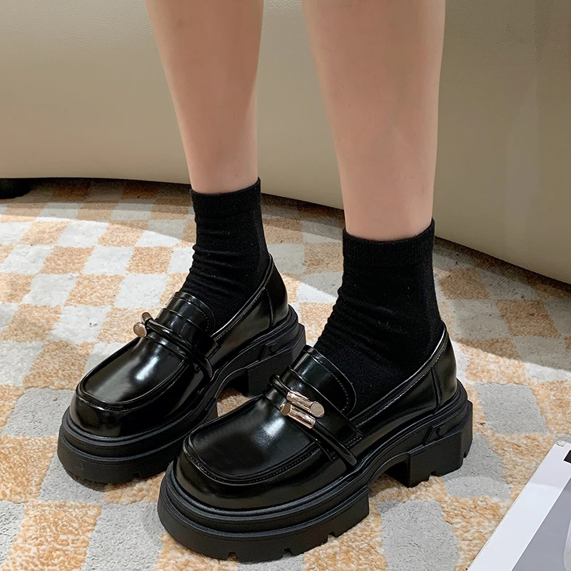 粗跟乐福鞋女士单鞋2023秋季新款简约通勤气质舒适增高厚底小皮鞋