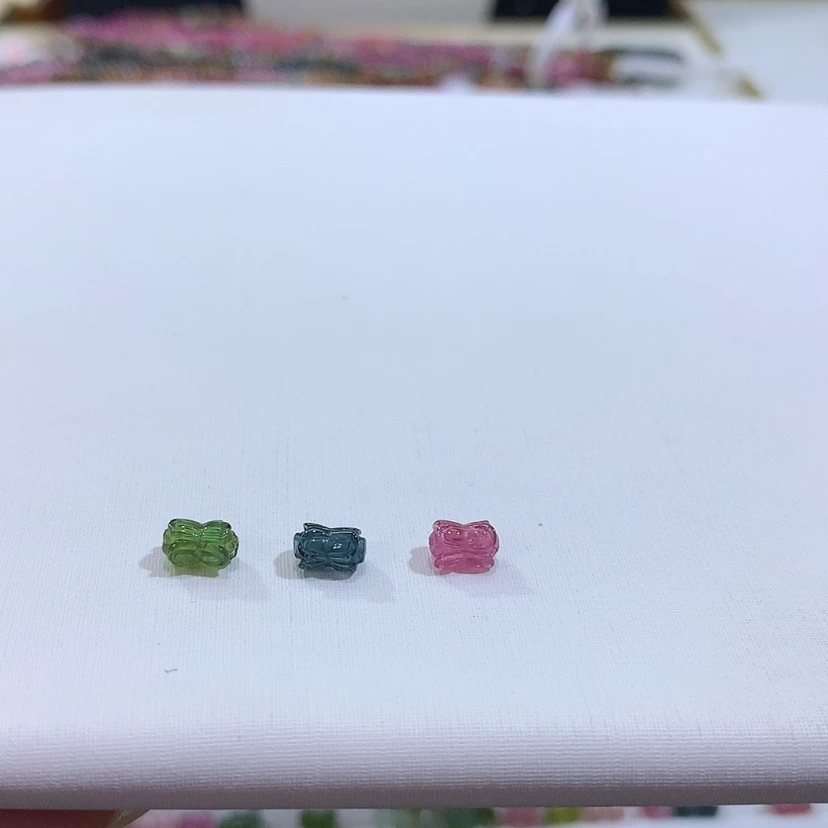 【闪购商品】碧玺桶珠配饰未镶嵌叶*娃