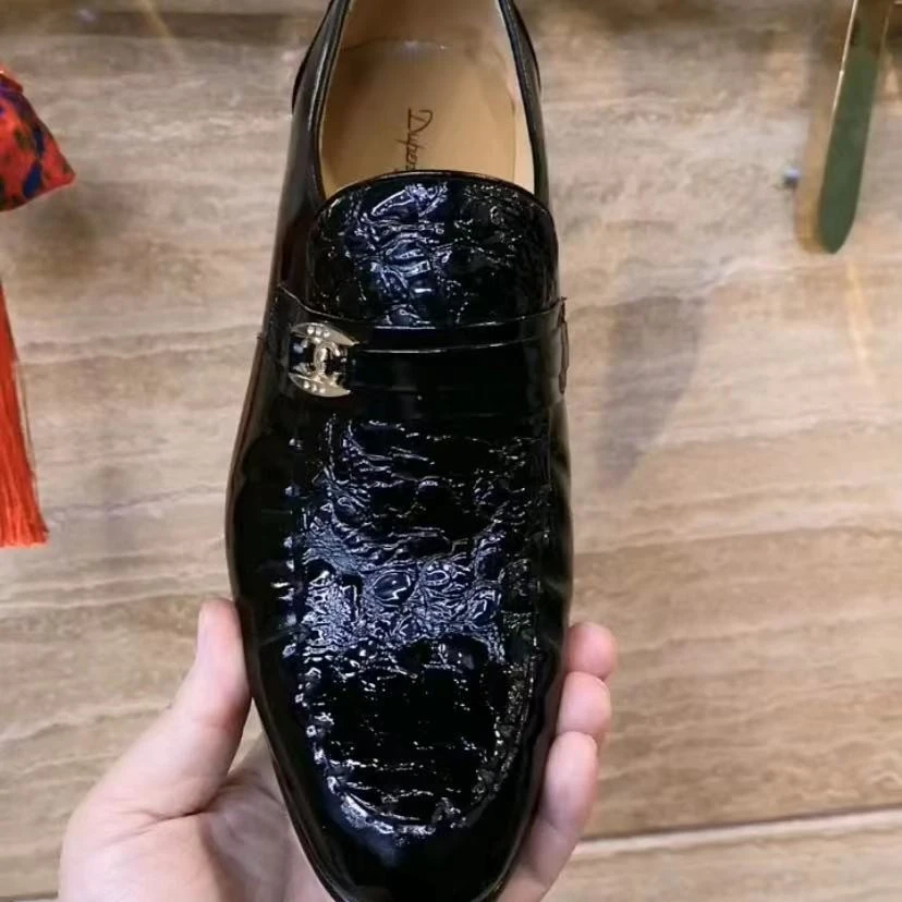 新款高品质全皮面休闲百搭男鞋