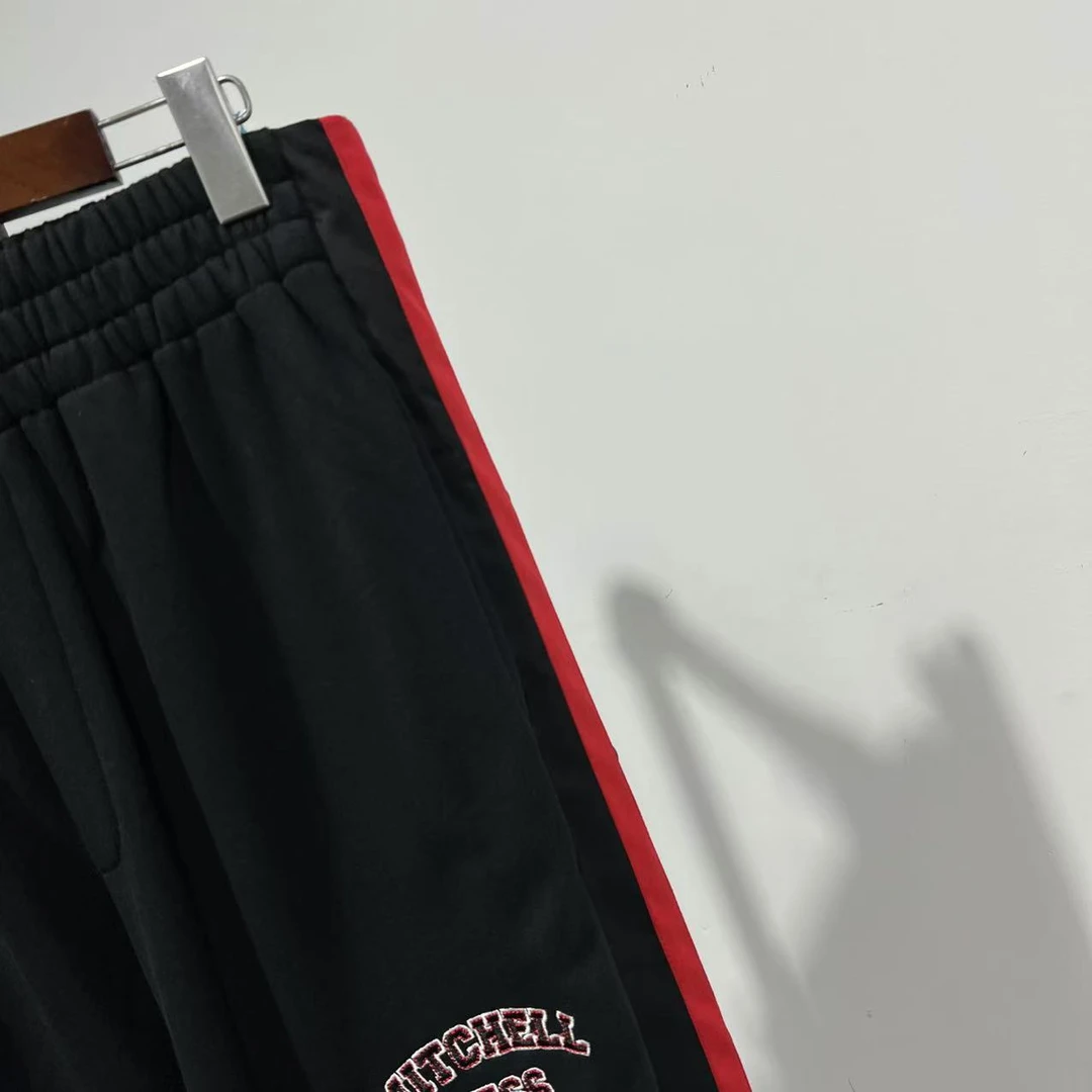 G-42-43 MN潮牌秋季情侣款字母刺绣排扣设计时尚休闲裤 M006K