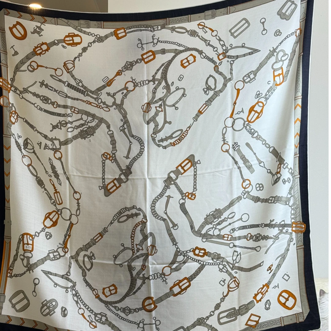 蔓雅【跃动的马儿】高货丝绒130双面女士保暖百搭素雅披肩围巾气质