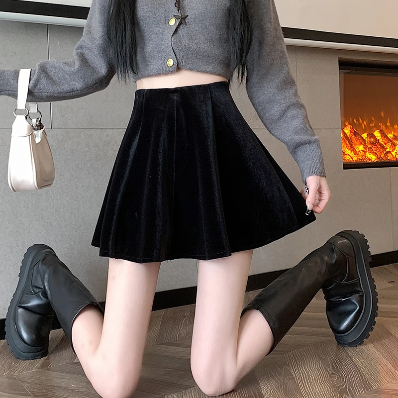 秋冬2024新款黑色加厚金丝绒半身裙女高腰显瘦防走光A字蓬蓬短裙