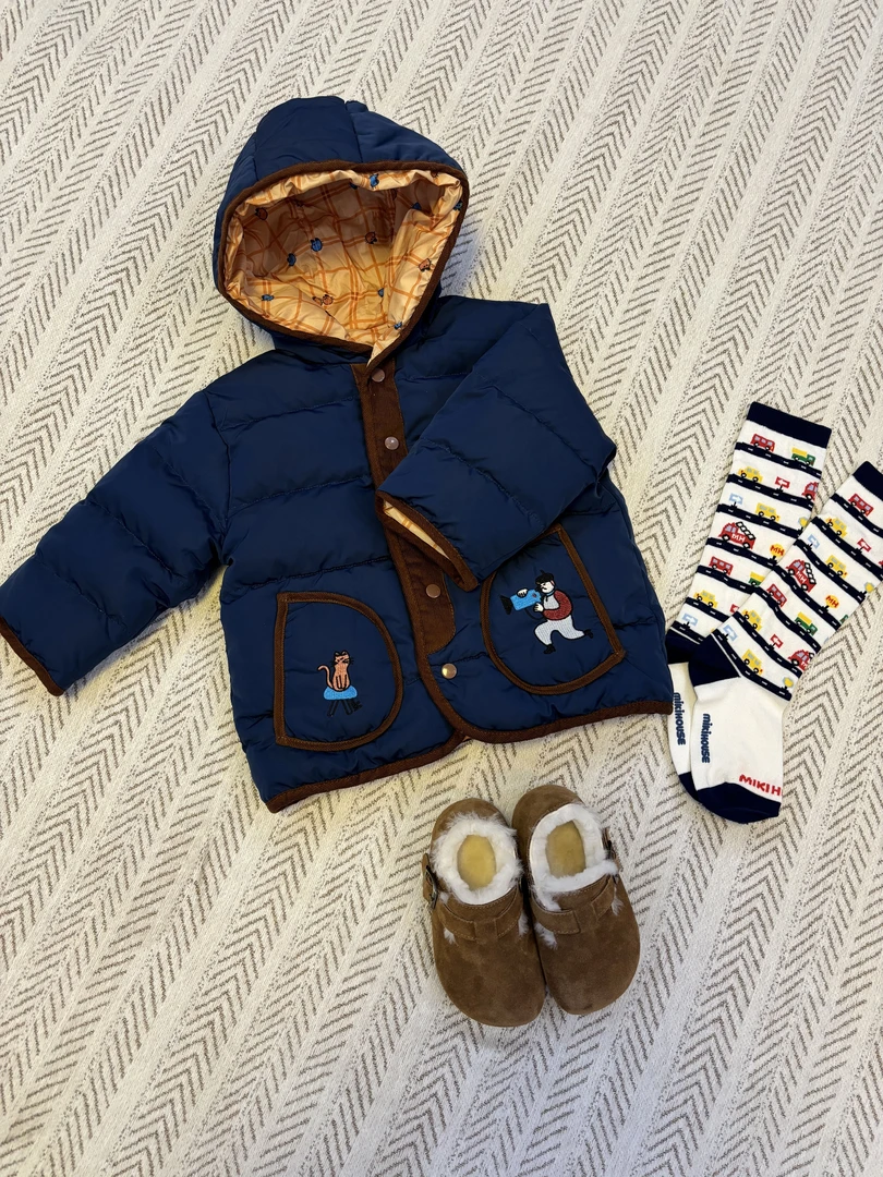 卡通小猫连帽羽绒服