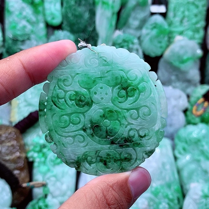 翡翠吊坠(不含链)未镶嵌