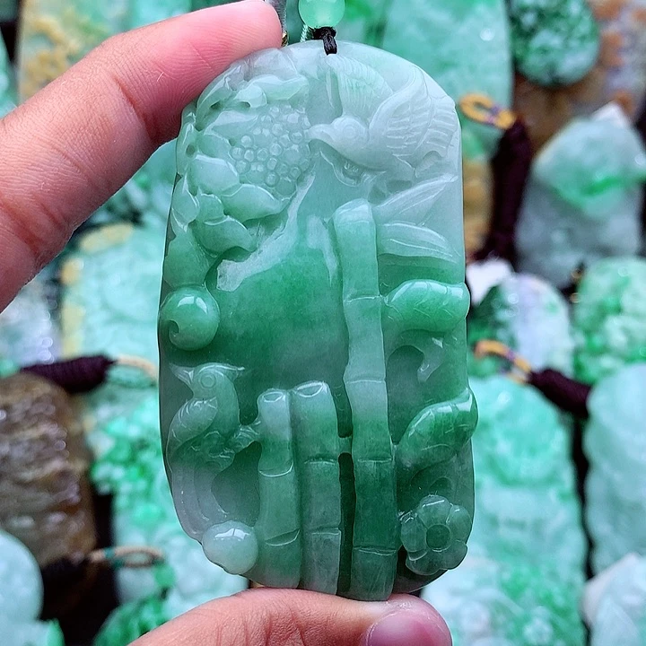 翡翠吊坠(不含链)未镶嵌