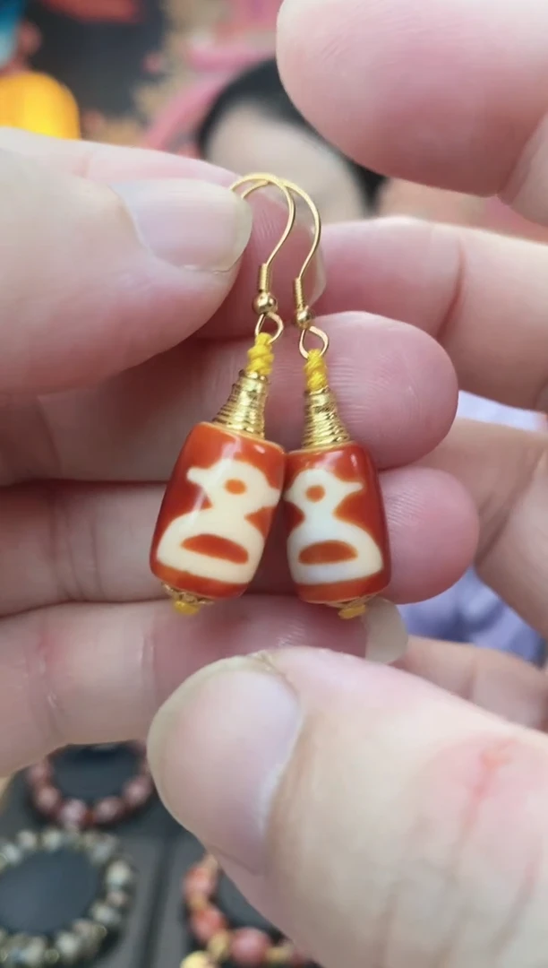 【闪购商品】玛瑙/玉髓耳坠银S925镶嵌玛瑙财财的耳坠