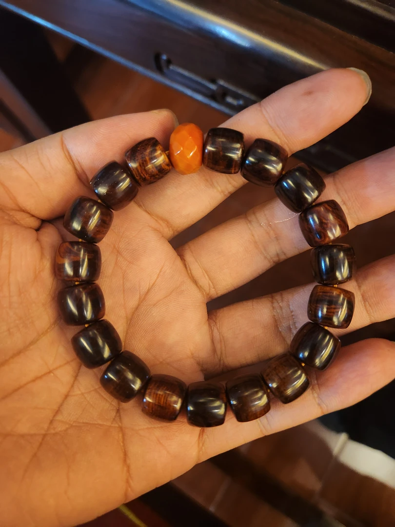 海南黄花梨1.2紫油梨配红玛瑙单圈手串