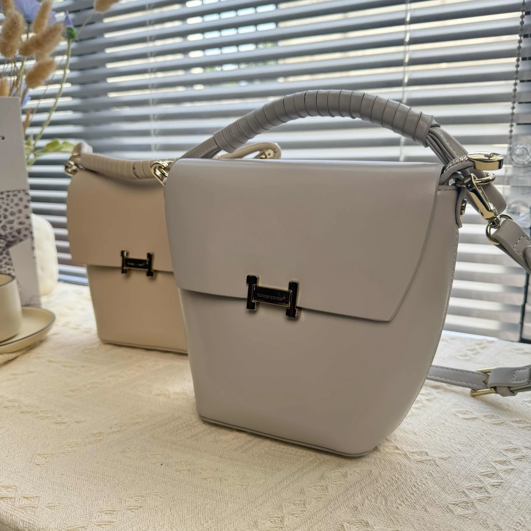 女士高级感时尚休闲单肩简约搭设计包包TMM0330