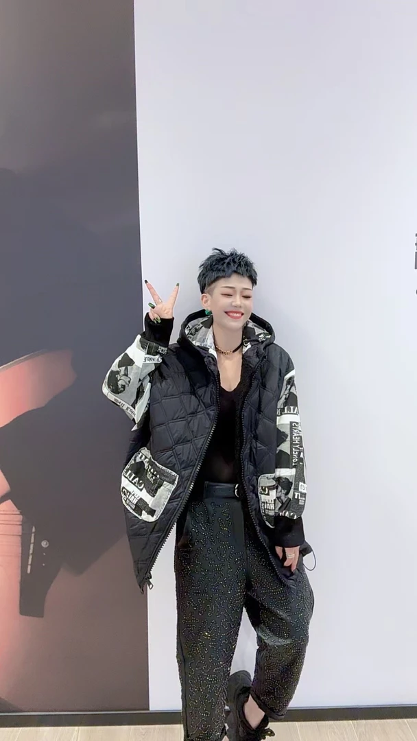 YY欧货潮牌冬款加厚外套8112