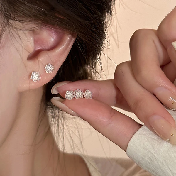 铜合金耳饰 梅姐饰品2960 人间白月光山茶花耳环女高级感气质耳饰