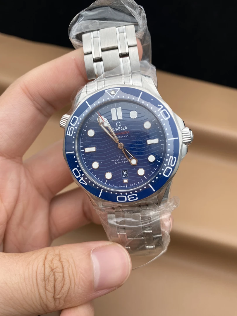 95新 Omega/欧米茄 欧米茄 海马 男表 95新 42表径 公价45200