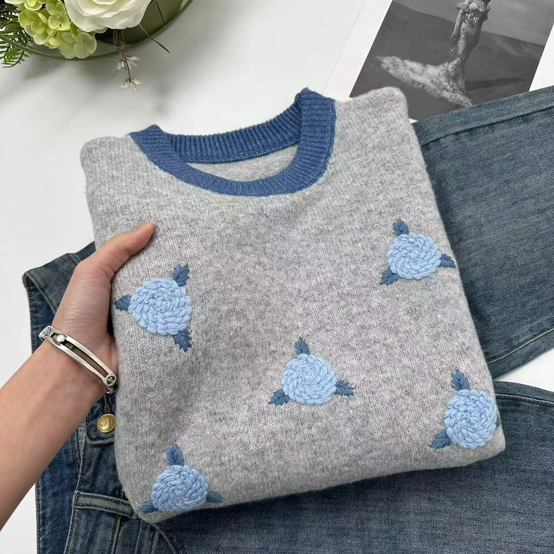 飞飞家 冬款韩版撞色立体钩花正肩针织衫Y5785灰